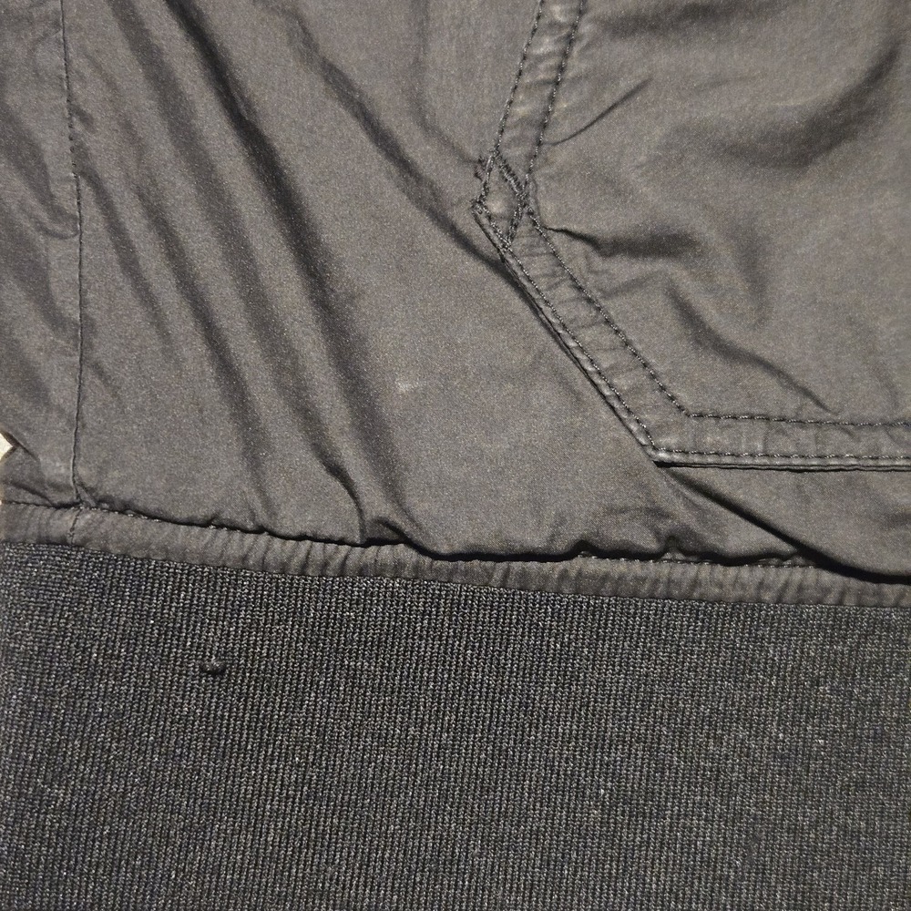 The North Face NF0A3IFU Reversible Bomber Jacket Camo Black Men's Small - Picture 12 of 12